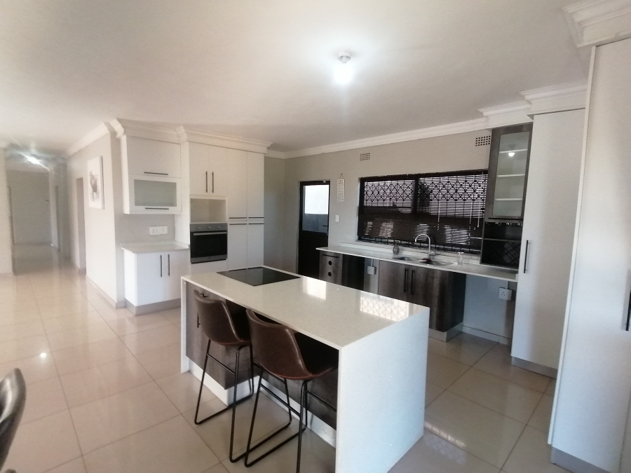 3 Bedroom Property for Sale in Margate KwaZulu-Natal