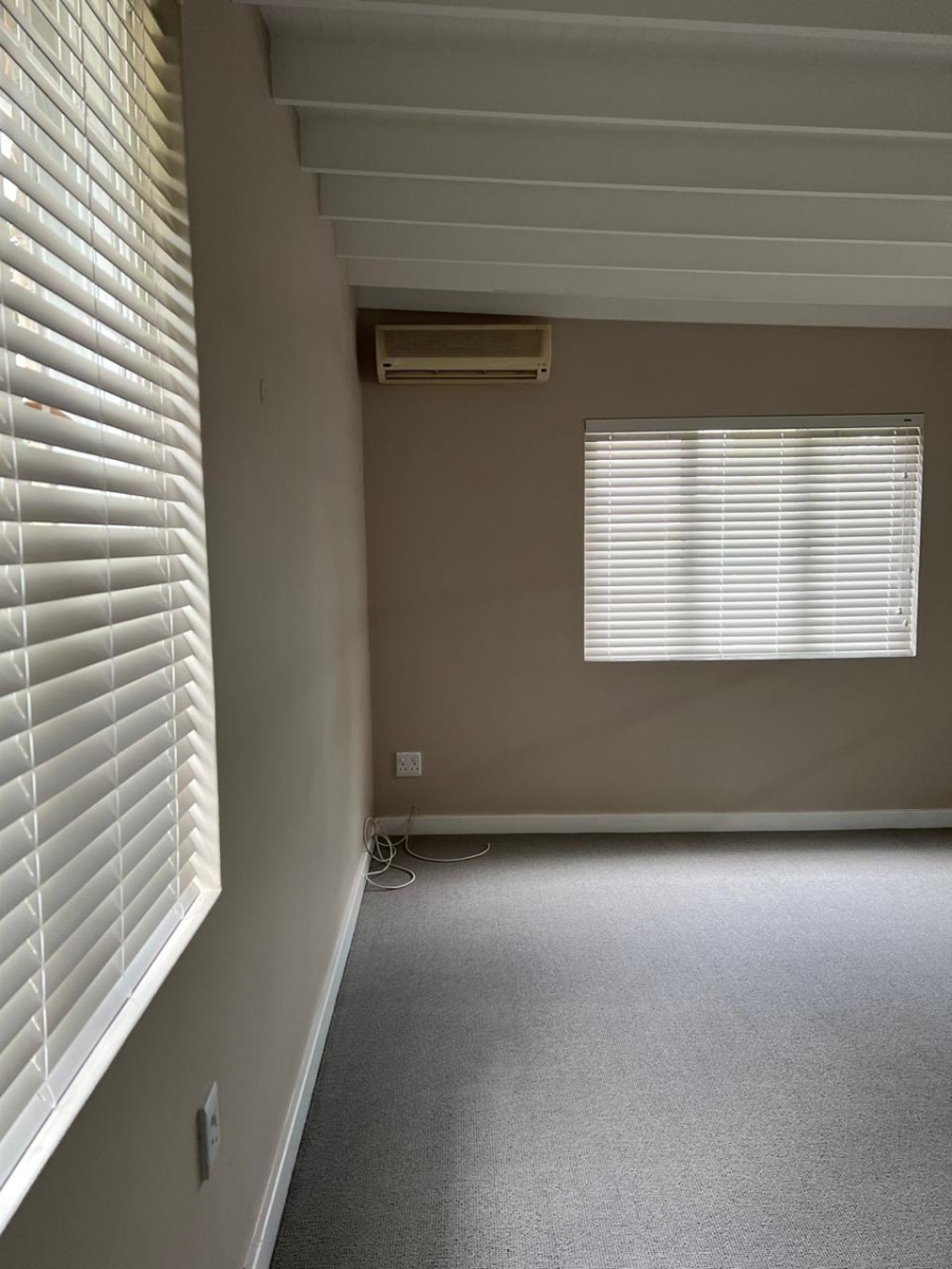 To Let 2 Bedroom Property for Rent in Dawncliffe KwaZulu-Natal