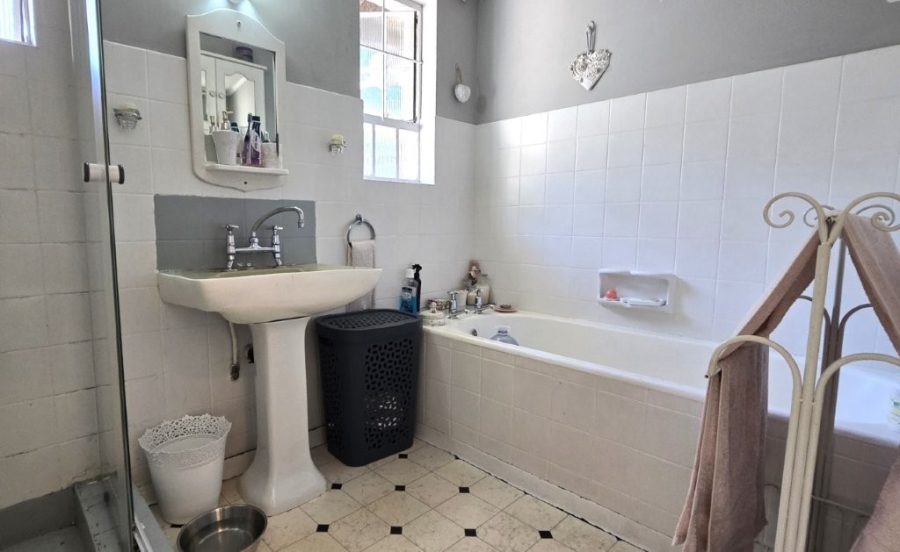 4 Bedroom Property for Sale in Woodside KwaZulu-Natal