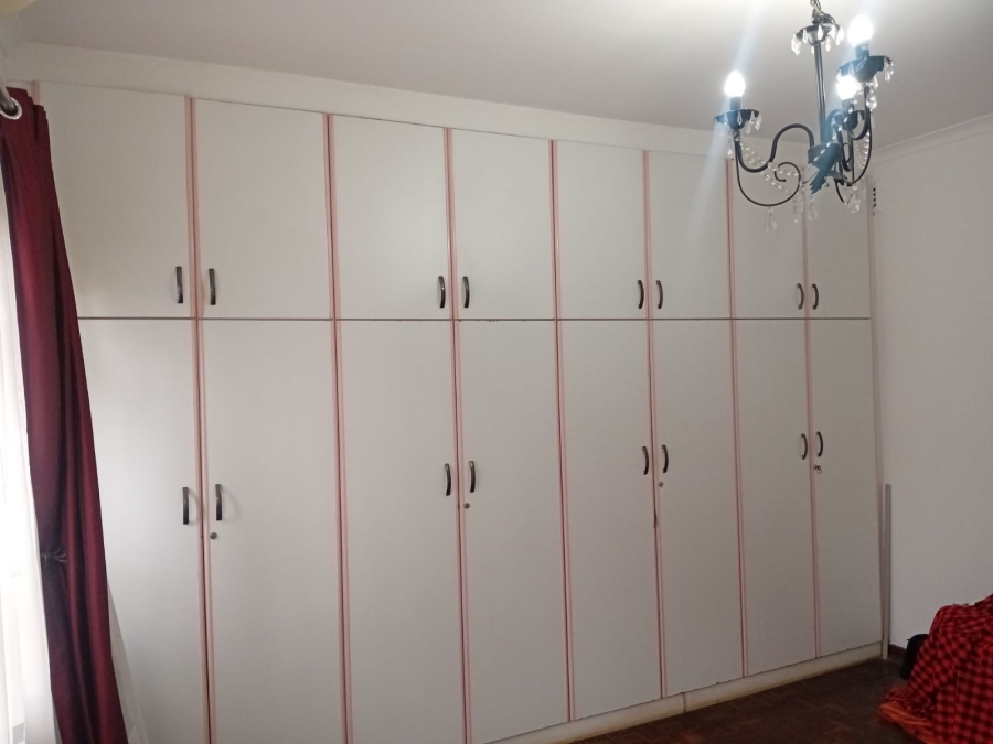 4 Bedroom Property for Sale in Isipingo Hills KwaZulu-Natal