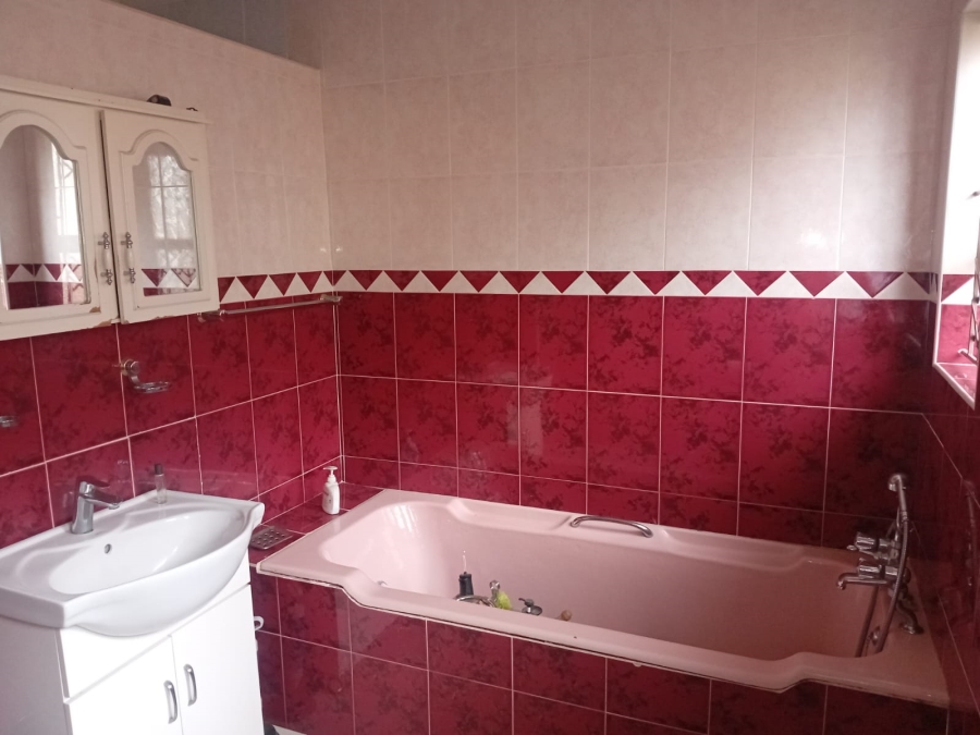 4 Bedroom Property for Sale in Isipingo Hills KwaZulu-Natal
