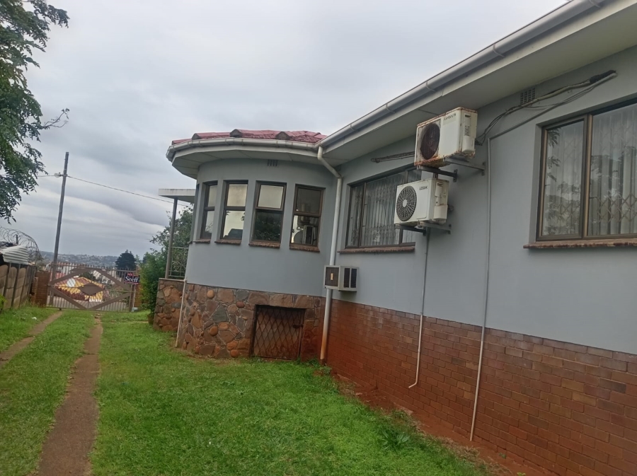 4 Bedroom Property for Sale in Isipingo Hills KwaZulu-Natal