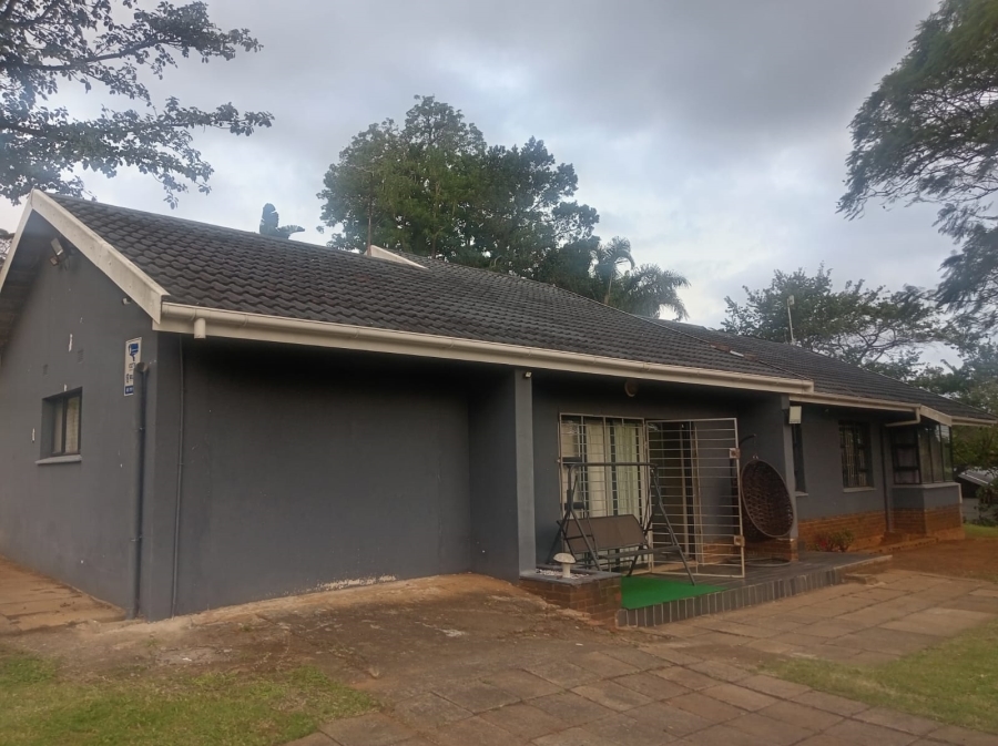 4 Bedroom Property for Sale in Amanzimtoti KwaZulu-Natal