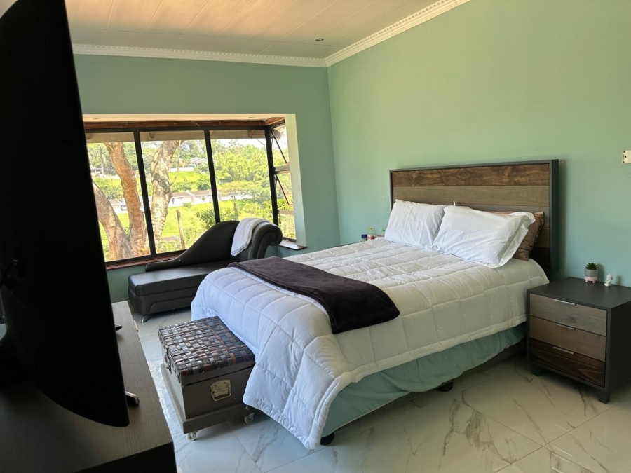 4 Bedroom Property for Sale in Amanzimtoti KwaZulu-Natal