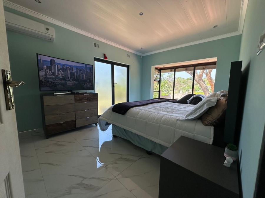4 Bedroom Property for Sale in Amanzimtoti KwaZulu-Natal
