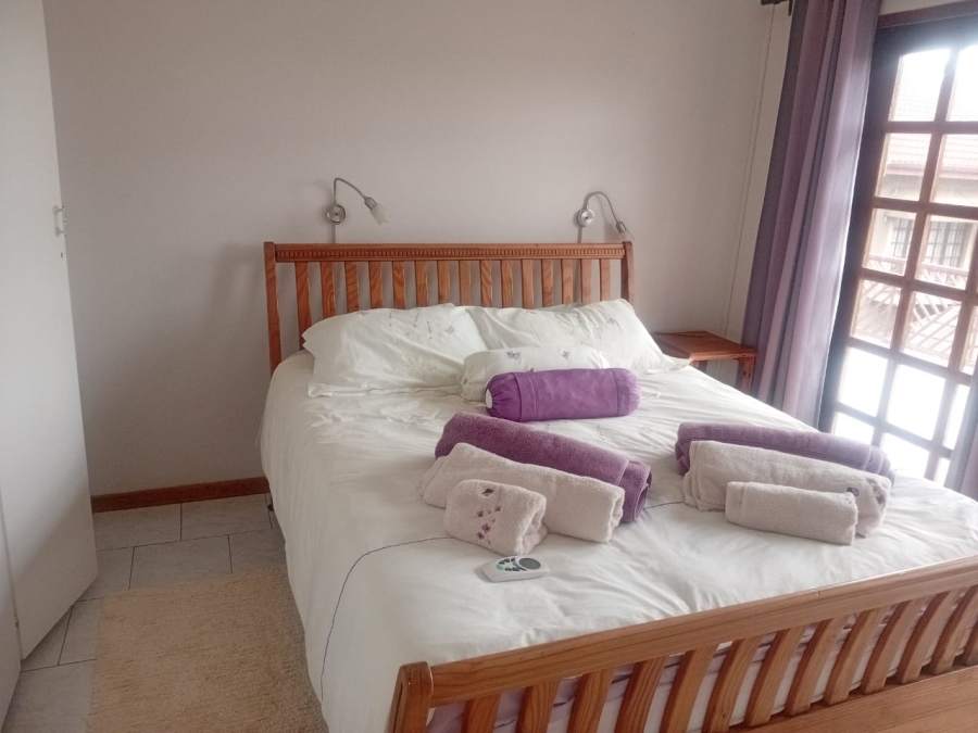7 Bedroom Property for Sale in Winklespruit KwaZulu-Natal