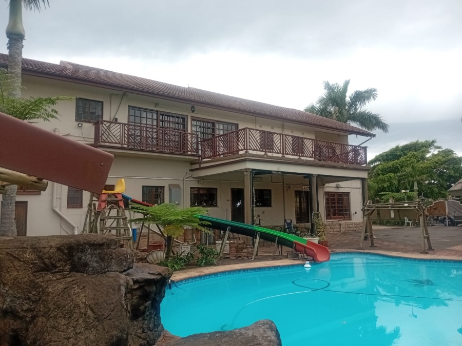 7 Bedroom Property for Sale in Winklespruit KwaZulu-Natal
