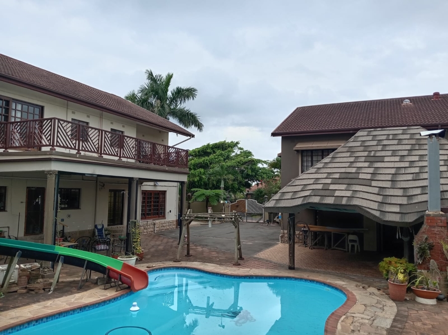 7 Bedroom Property for Sale in Winklespruit KwaZulu-Natal