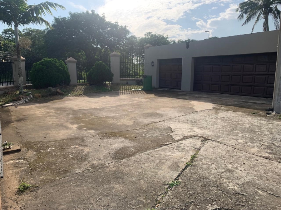 To Let 7 Bedroom Property for Rent in Meer En See KwaZulu-Natal
