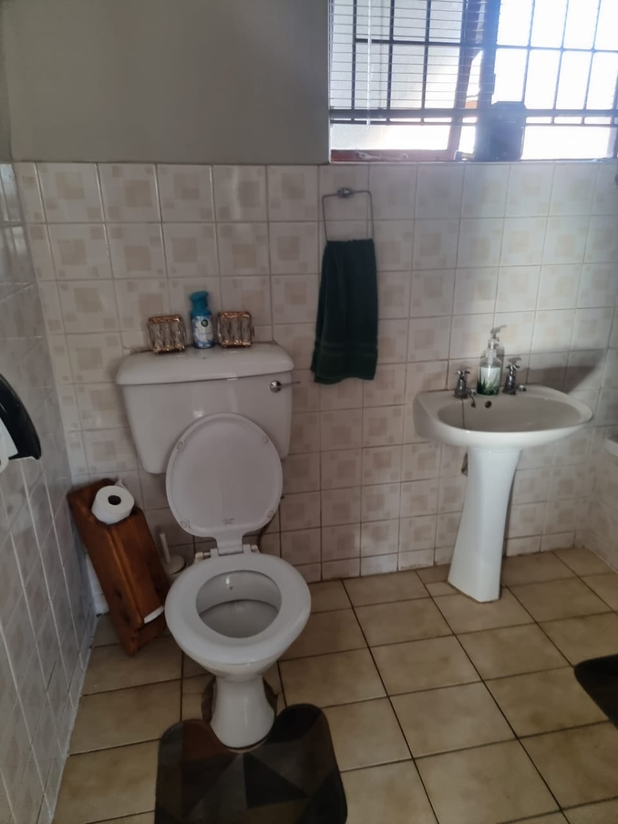 4 Bedroom Property for Sale in Yellowwood Park KwaZulu-Natal