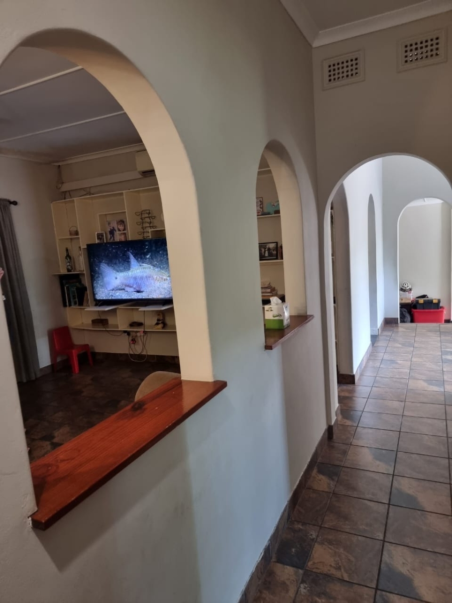 4 Bedroom Property for Sale in Yellowwood Park KwaZulu-Natal