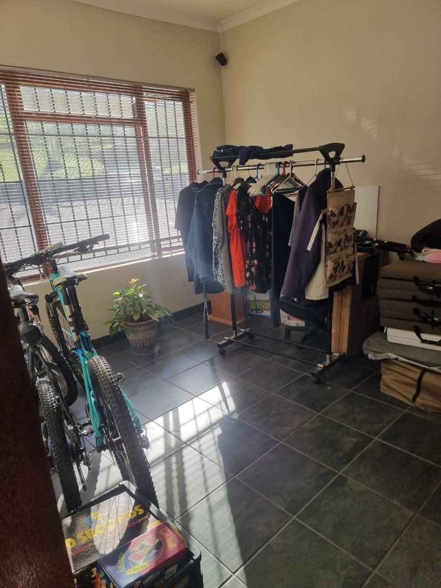 4 Bedroom Property for Sale in Yellowwood Park KwaZulu-Natal