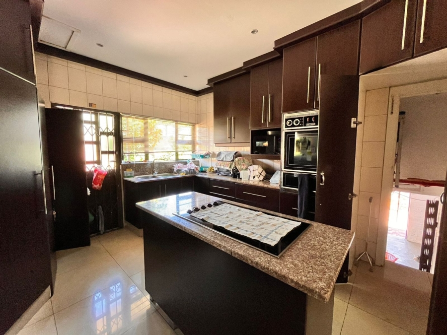 5 Bedroom Property for Sale in Yellowwood Park KwaZulu-Natal