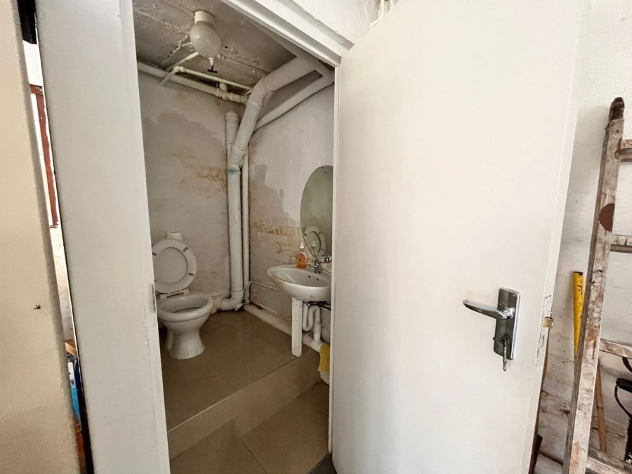 5 Bedroom Property for Sale in Yellowwood Park KwaZulu-Natal