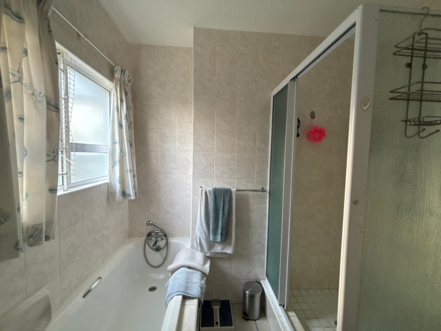 4 Bedroom Property for Sale in Willard Beach KwaZulu-Natal