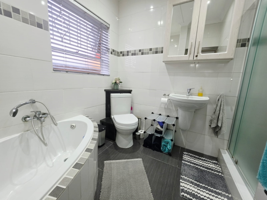 3 Bedroom Property for Sale in Arboretum KwaZulu-Natal