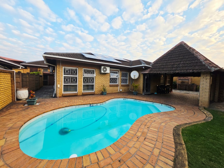 3 Bedroom Property for Sale in Arboretum KwaZulu-Natal