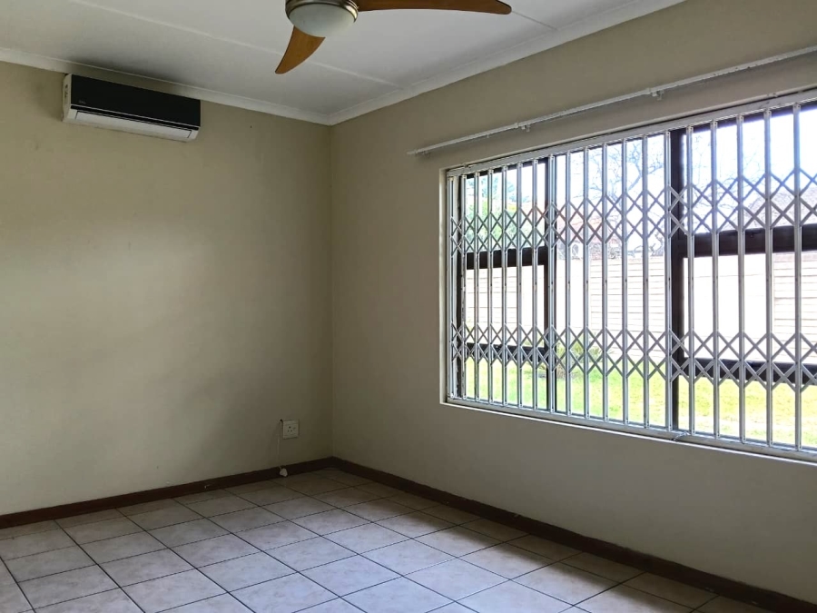 2 Bedroom Property for Sale in Birdswood KwaZulu-Natal