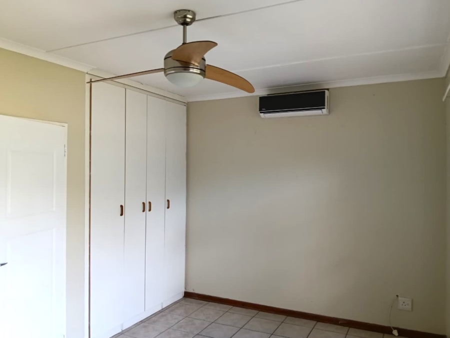 2 Bedroom Property for Sale in Birdswood KwaZulu-Natal