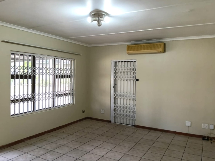 2 Bedroom Property for Sale in Birdswood KwaZulu-Natal