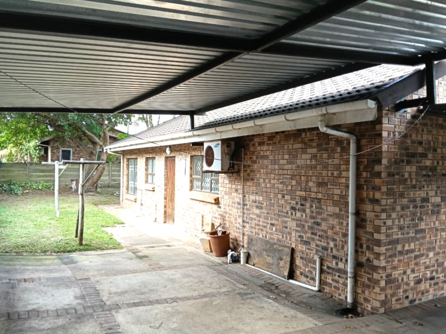 2 Bedroom Property for Sale in Birdswood KwaZulu-Natal