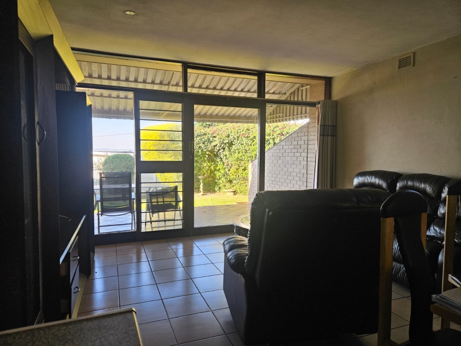 2 Bedroom Property for Sale in Scottburgh Central KwaZulu-Natal