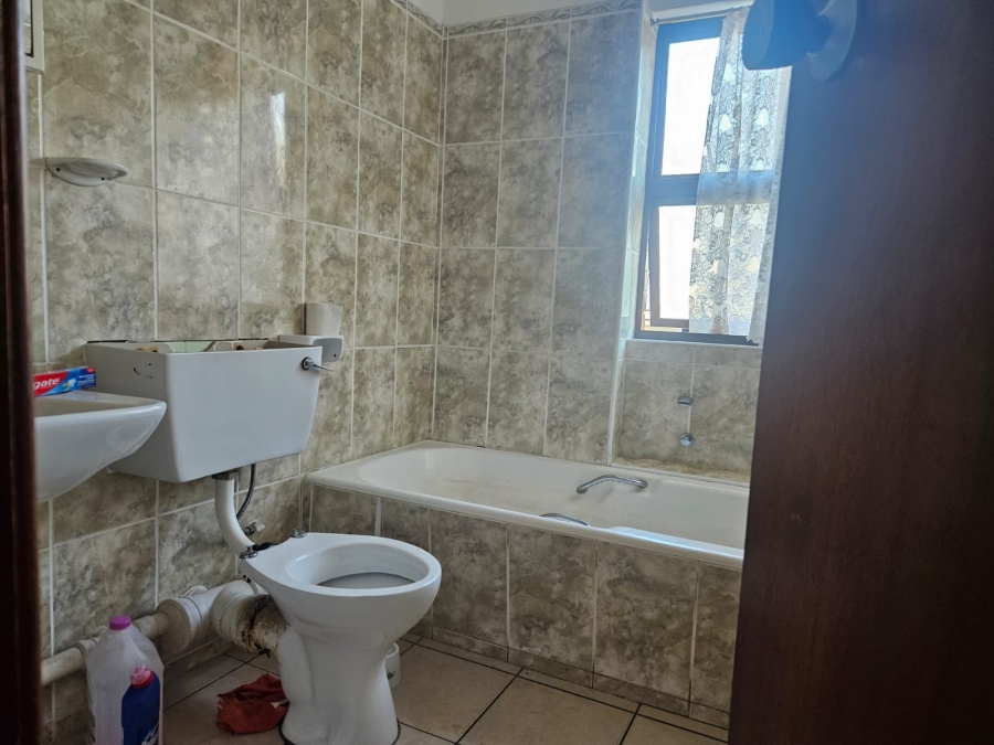 2 Bedroom Property for Sale in Scottburgh Central KwaZulu-Natal