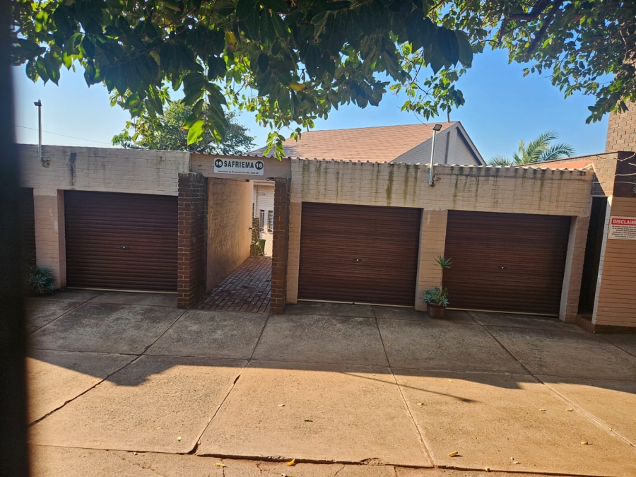 2 Bedroom Property for Sale in Scottburgh Central KwaZulu-Natal