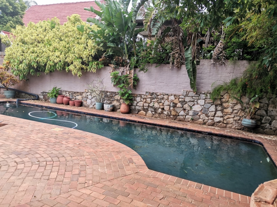 9 Bedroom Property for Sale in Westridge KwaZulu-Natal