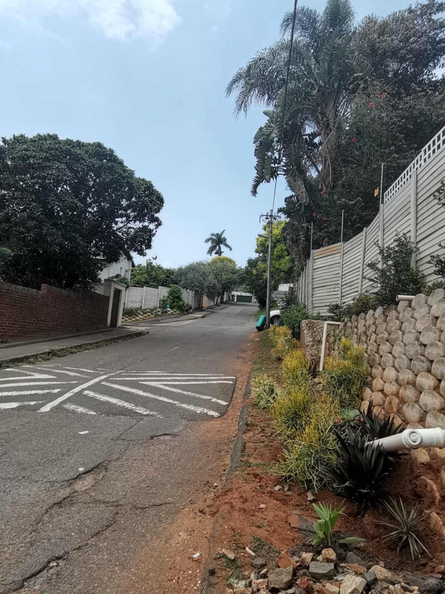 9 Bedroom Property for Sale in Westridge KwaZulu-Natal