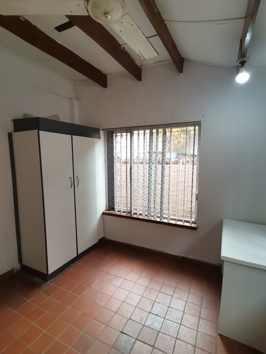 9 Bedroom Property for Sale in Westridge KwaZulu-Natal
