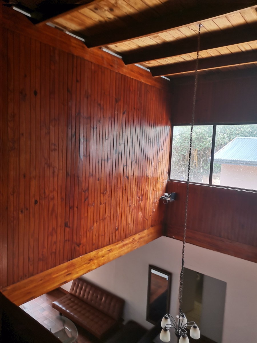 9 Bedroom Property for Sale in Westridge KwaZulu-Natal