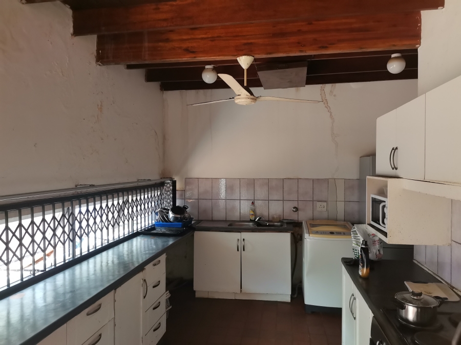 9 Bedroom Property for Sale in Westridge KwaZulu-Natal