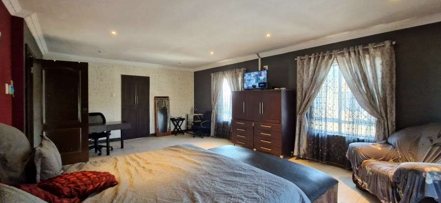 To Let 5 Bedroom Property for Rent in Sunningdale KwaZulu-Natal