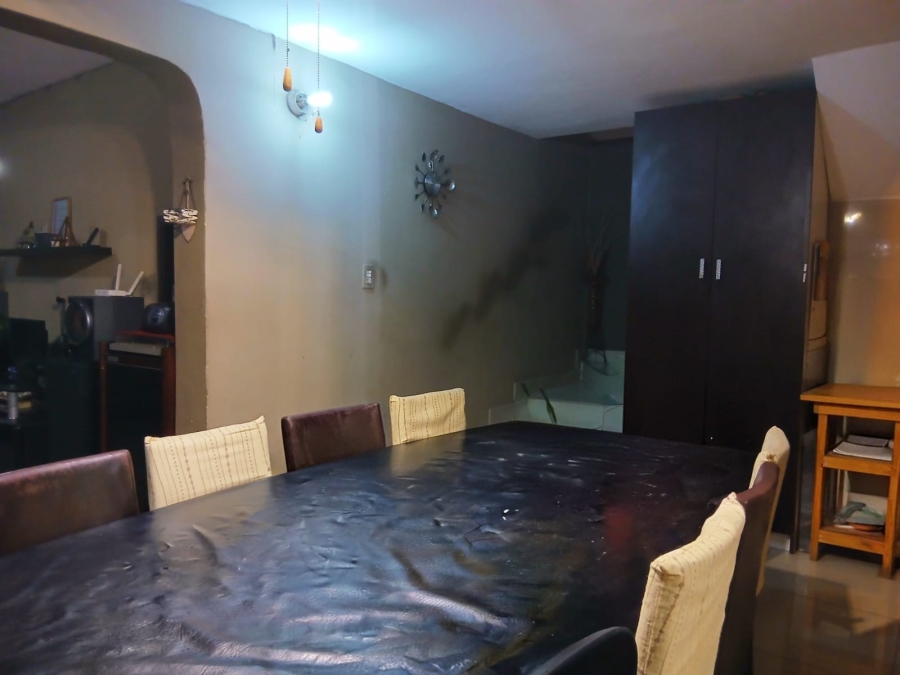 4 Bedroom Property for Sale in Woodview KwaZulu-Natal