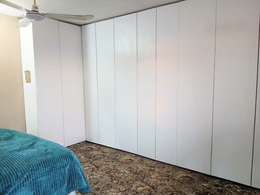 4 Bedroom Property for Sale in Woodview KwaZulu-Natal