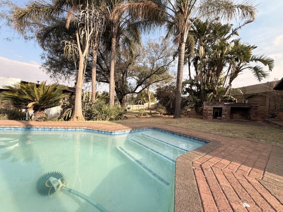 3 Bedroom Property for Sale in Schuinshoogte KwaZulu-Natal
