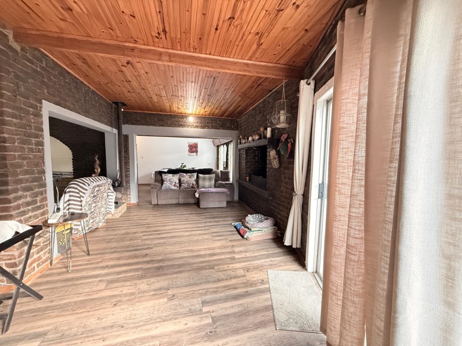 3 Bedroom Property for Sale in Schuinshoogte KwaZulu-Natal