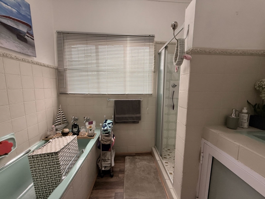 3 Bedroom Property for Sale in Schuinshoogte KwaZulu-Natal