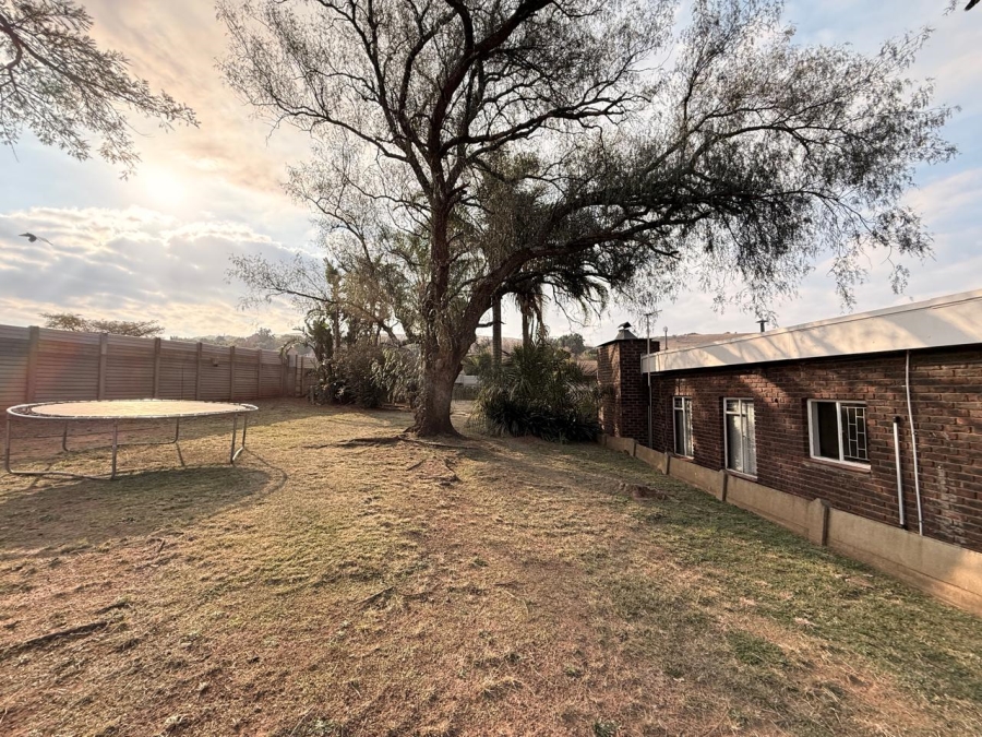 3 Bedroom Property for Sale in Schuinshoogte KwaZulu-Natal