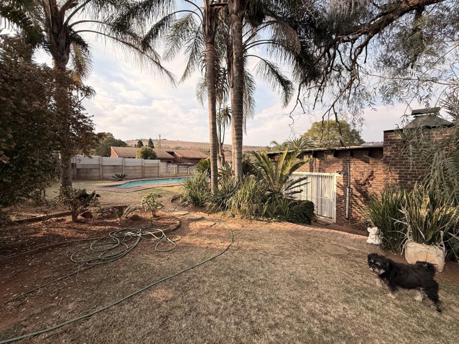 3 Bedroom Property for Sale in Schuinshoogte KwaZulu-Natal
