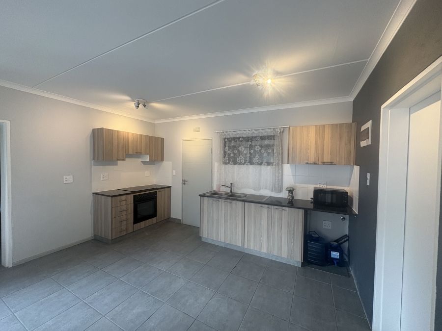 2 Bedroom Property for Sale in Umbogintwini KwaZulu-Natal