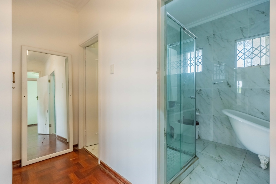 2 Bedroom Property for Sale in Essenwood KwaZulu-Natal