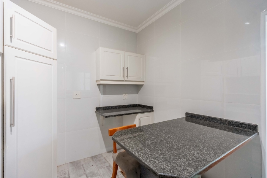 2 Bedroom Property for Sale in Essenwood KwaZulu-Natal