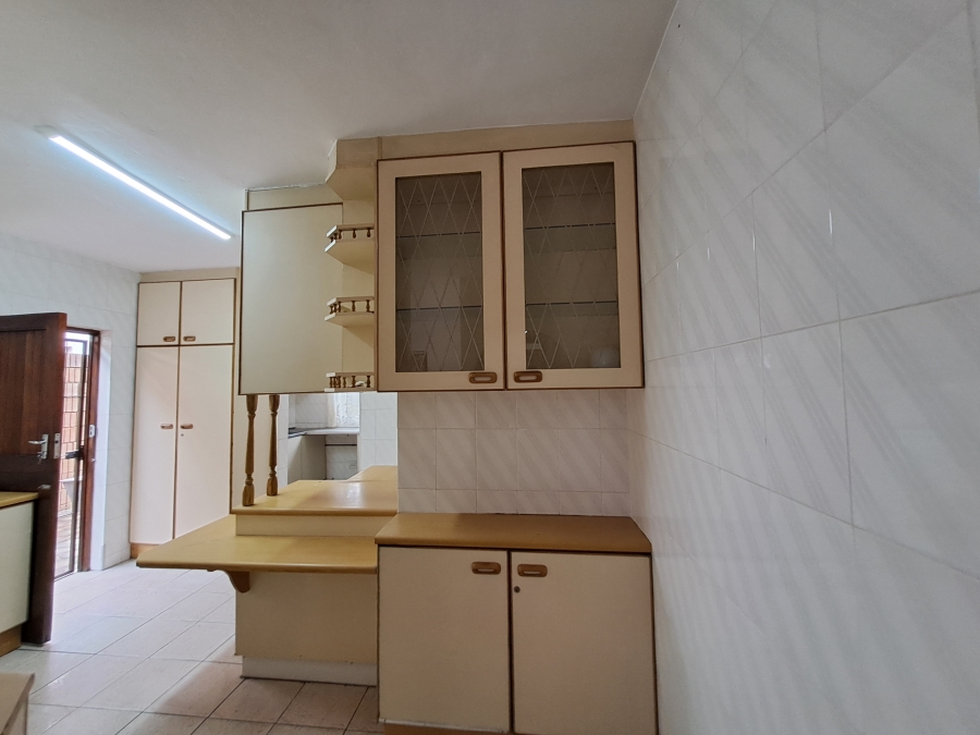 To Let 5 Bedroom Property for Rent in Overport KwaZulu-Natal