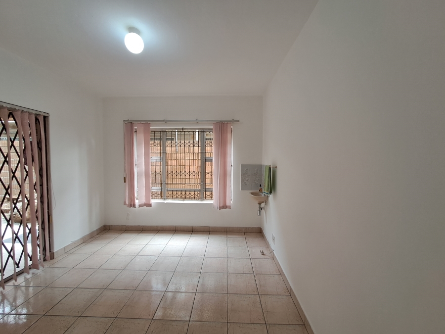 To Let 5 Bedroom Property for Rent in Overport KwaZulu-Natal