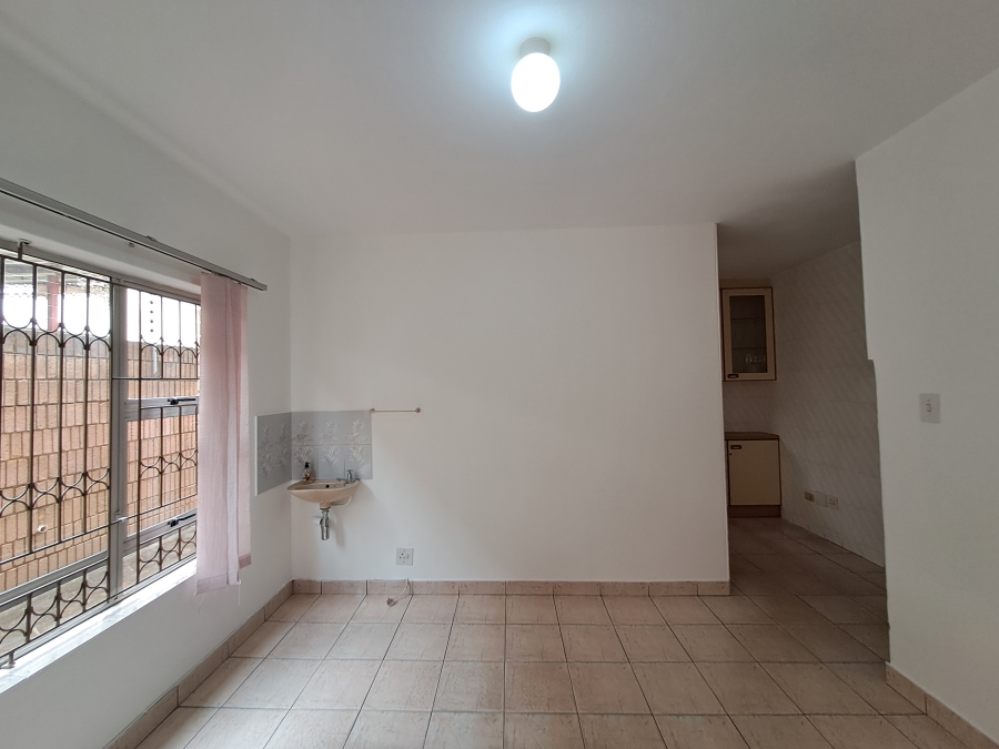 To Let 5 Bedroom Property for Rent in Overport KwaZulu-Natal