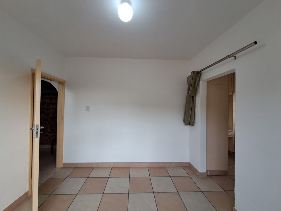 To Let 5 Bedroom Property for Rent in Overport KwaZulu-Natal