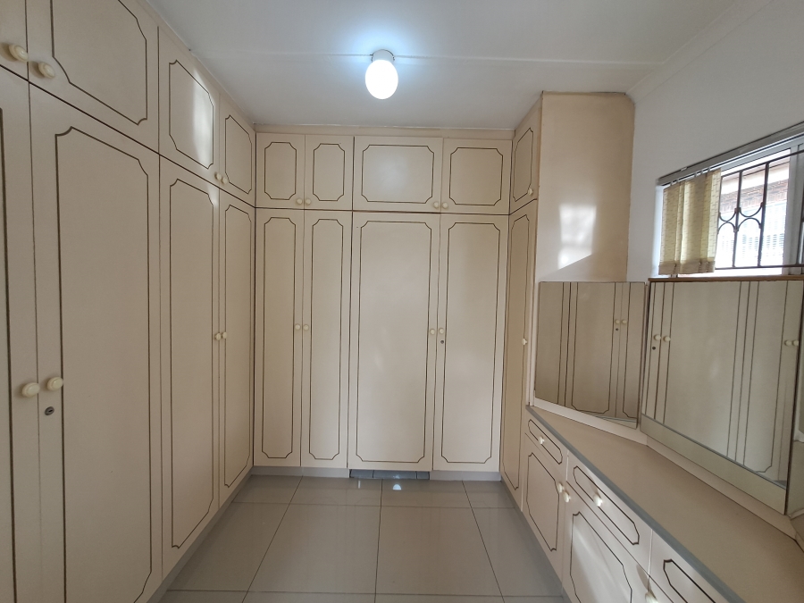To Let 5 Bedroom Property for Rent in Overport KwaZulu-Natal
