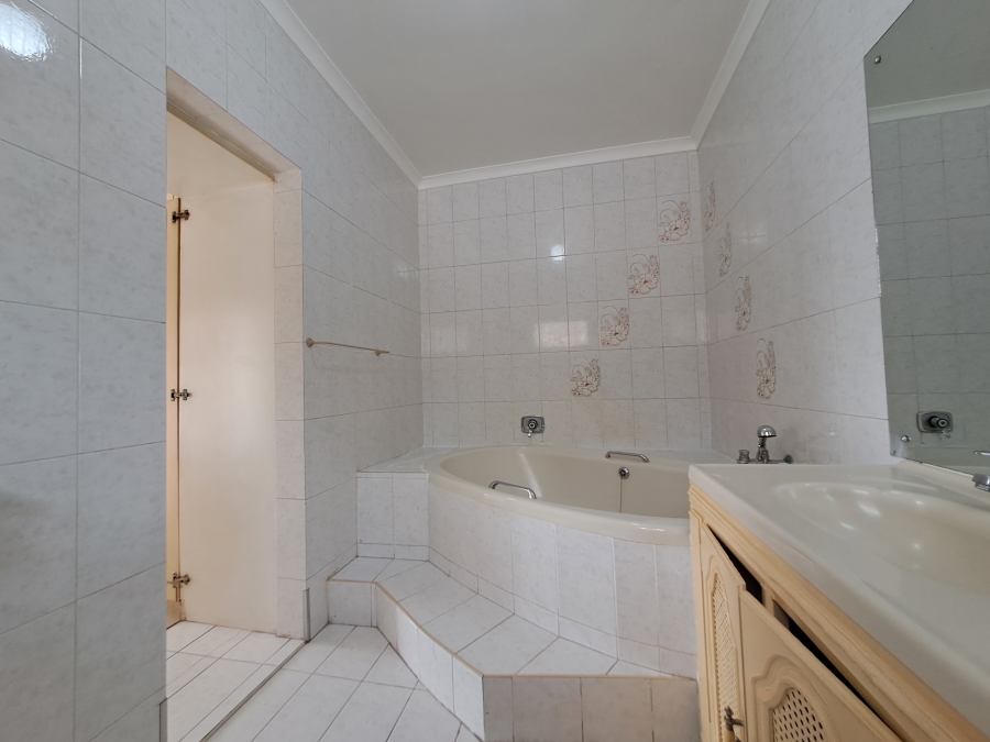 To Let 5 Bedroom Property for Rent in Overport KwaZulu-Natal